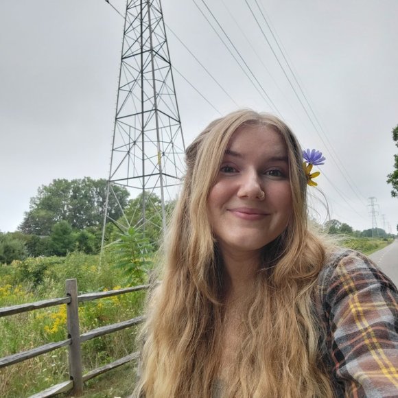 Meet your Posher, Kenz - Picture 5 of 9